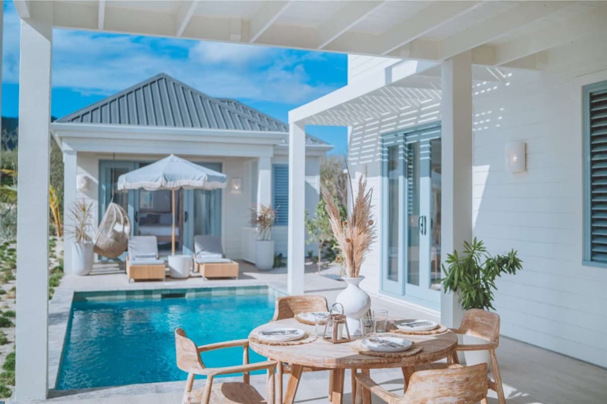 Lovely 3 BR Villa with beautiful Flamands Beach — image 1